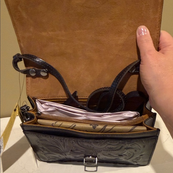 Patricia Nash Lanza crossbody in smoke tool. - Picture 6 of 6